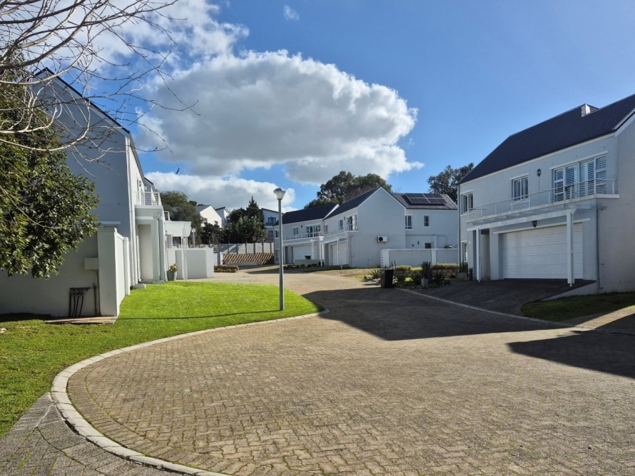To Let 3 Bedroom Property for Rent in Eversdal Heights Western Cape